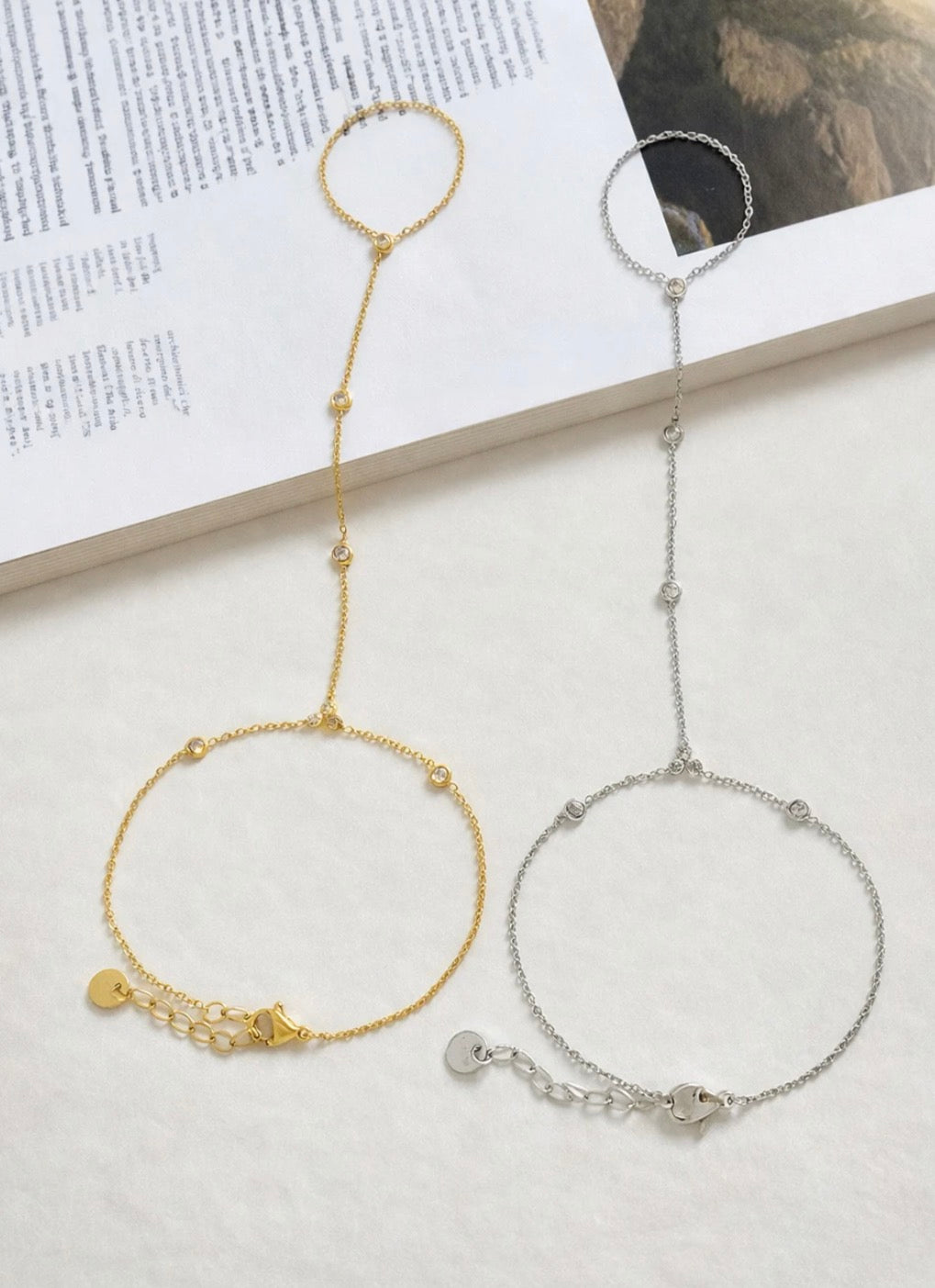 Studs Hand Chain